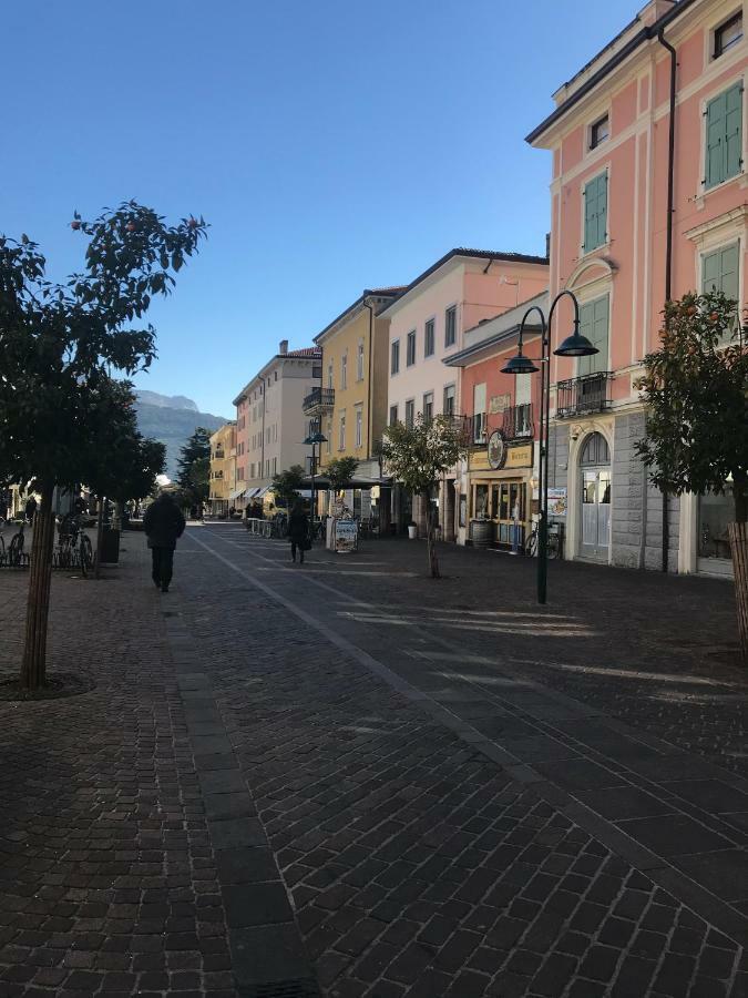 Casa Nika Apartment Riva del Garda Exterior photo